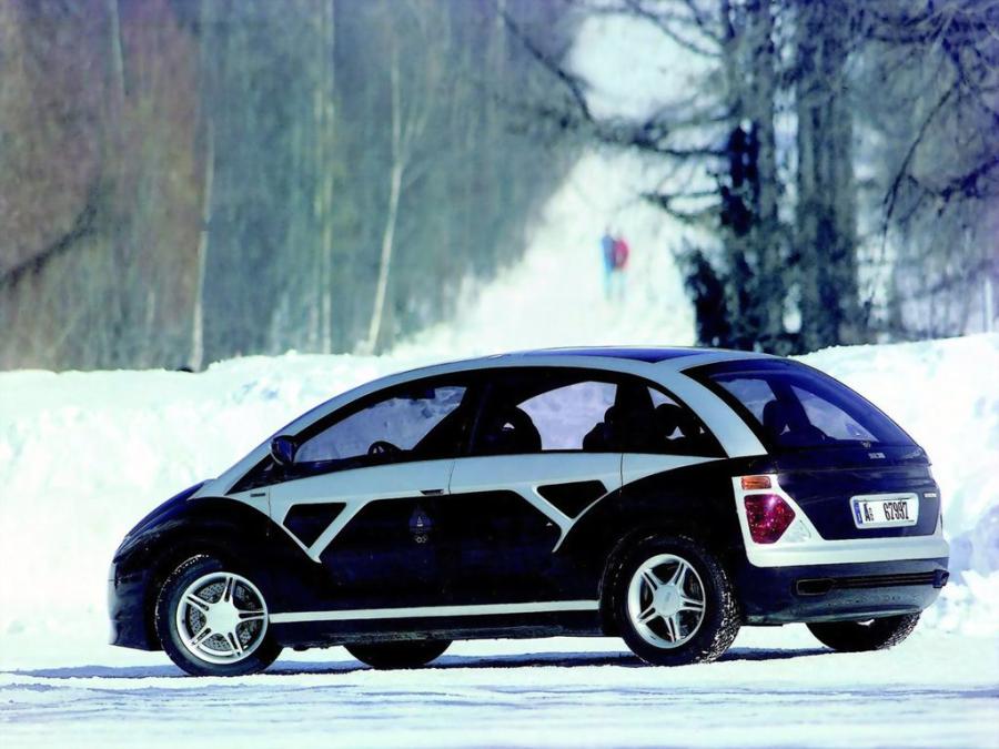  ItalDesign Structura 1998 года  (фото 2 из 14)